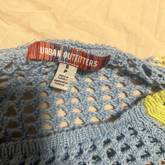 Crochet Top - Picture 2 of 3